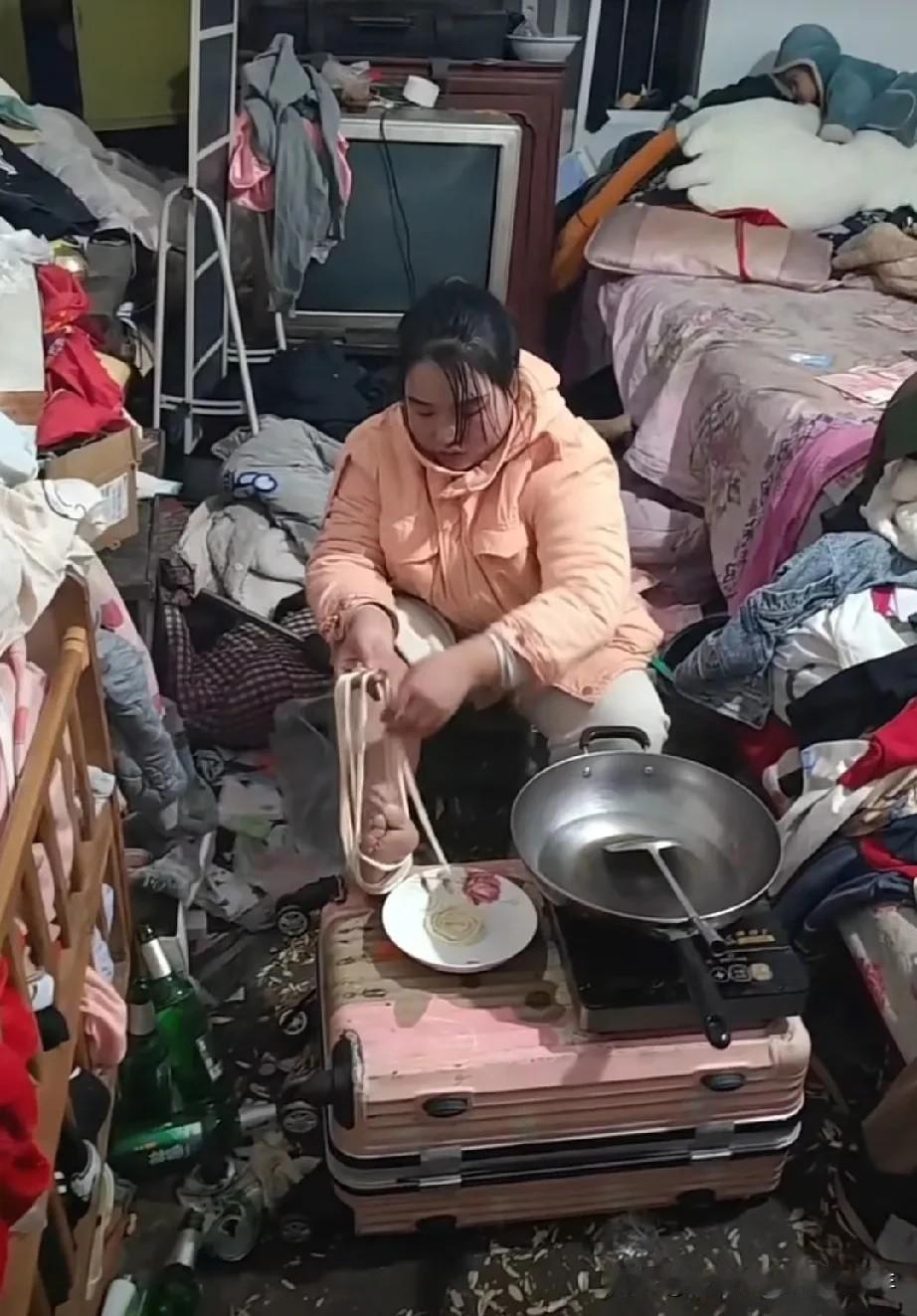 一位湖北70后40多岁的大叔，经历了两次失败的婚姻后，第三次终于娶到了一位90后