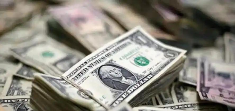 诺克斯堡的金库里到底有没有黄金？这件事情恐怕连特朗普都说不清楚。
 
特朗普又嚷
