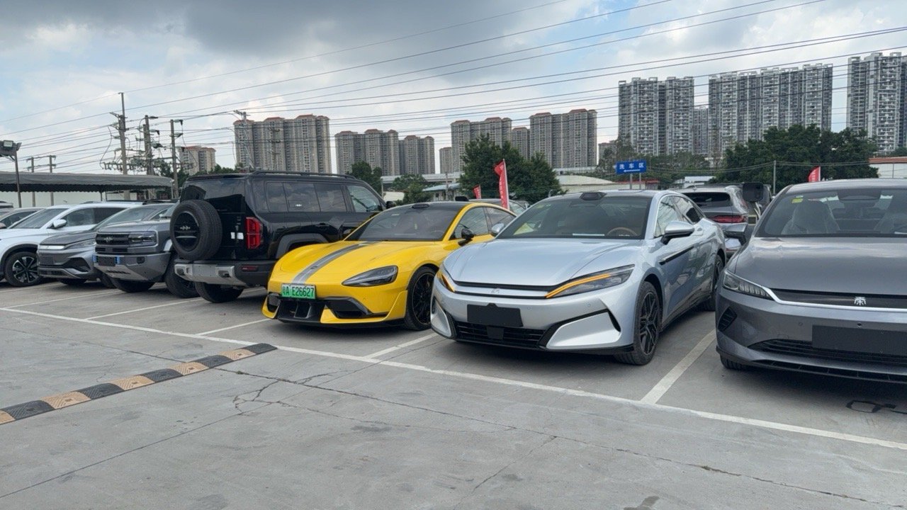 正式成为全公司最大马力的男人！[嘻嘻][嘻嘻]2600匹马力，加起来80万，你们