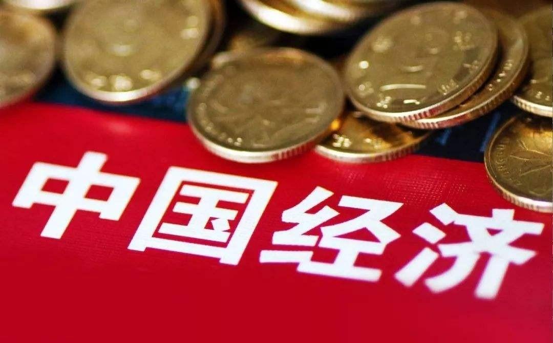 有人问，中国为什么不让三一重工造坦克？他认为，说白了，只要不打仗，三一重工可能就