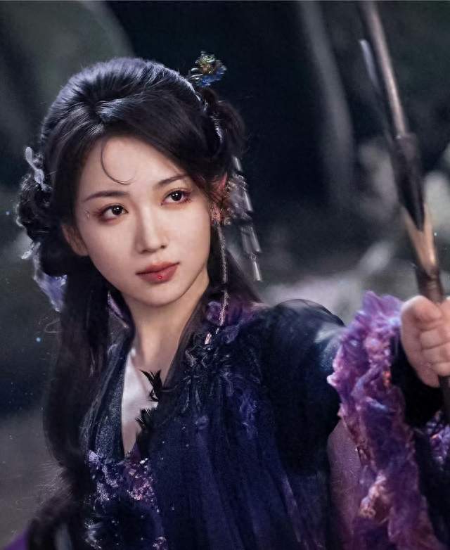 我家那闺女：原以为能靠原生家庭卖惨，结果被吐槽不知养恩？