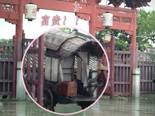 谁家男女主的love由LV守护啊真是太甜了笑起来心都化了，一边嫌弃一边宠， 这种
