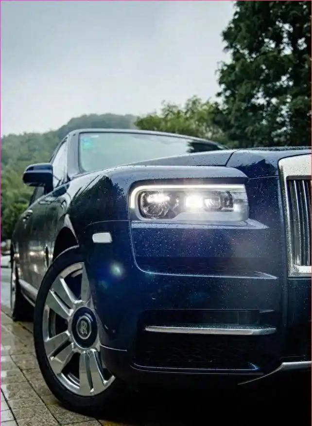 常说车圈不缺新面孔，但能一出道就搅乱高端市场的，还真没几个——极氪9X算一个。2