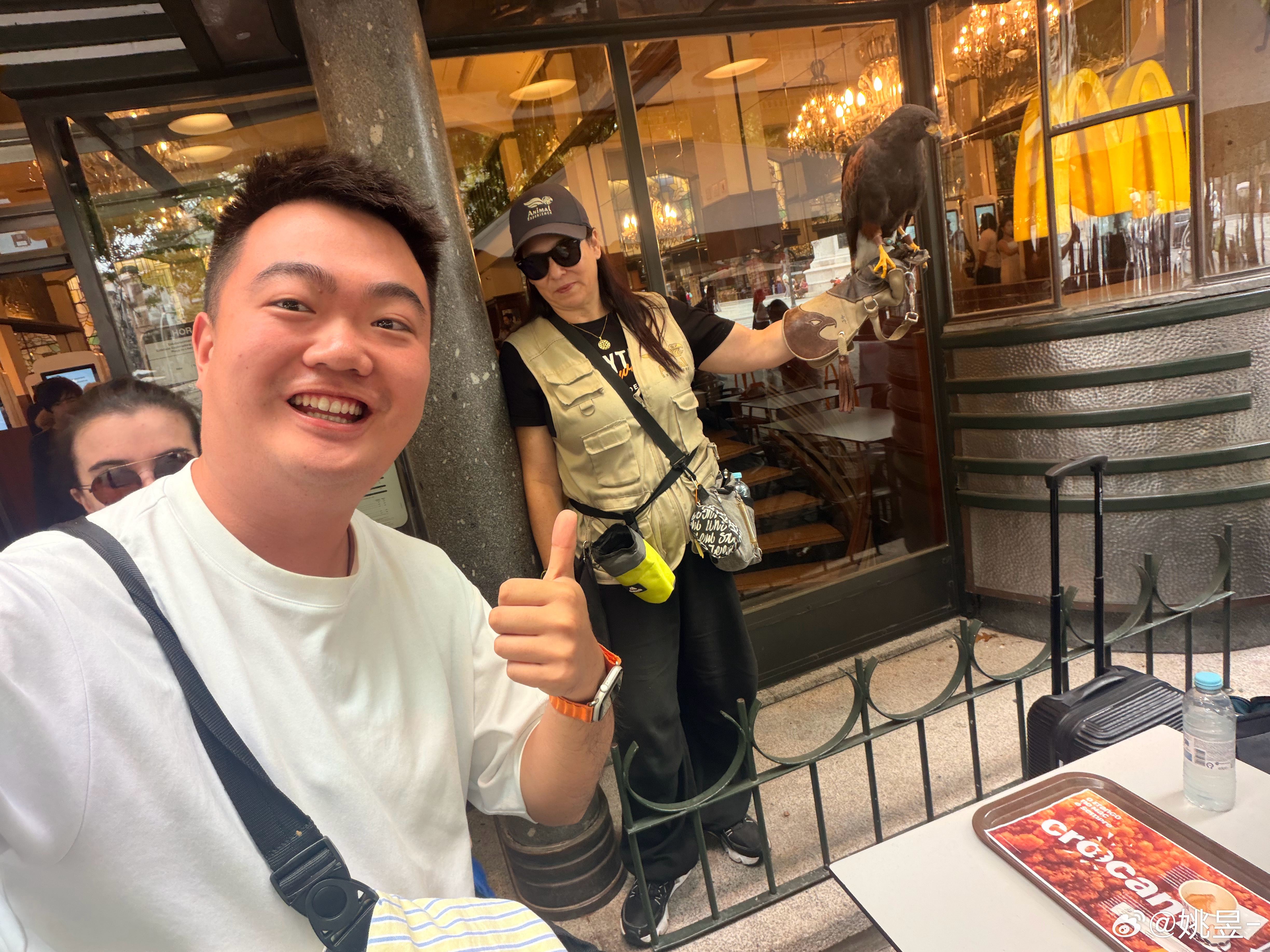 打卡了葡萄牙波尔图自由广场的Imperial麦当劳，也叫帝国麦当劳，被很多人称为