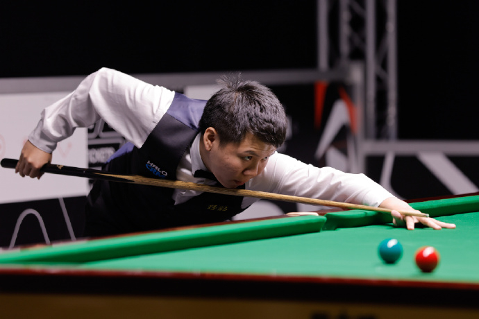 #周跃龙庞俊旭晋级世锦赛正赛# 2026斯诺克世锦赛资格赛审判轮首日，周跃龙10