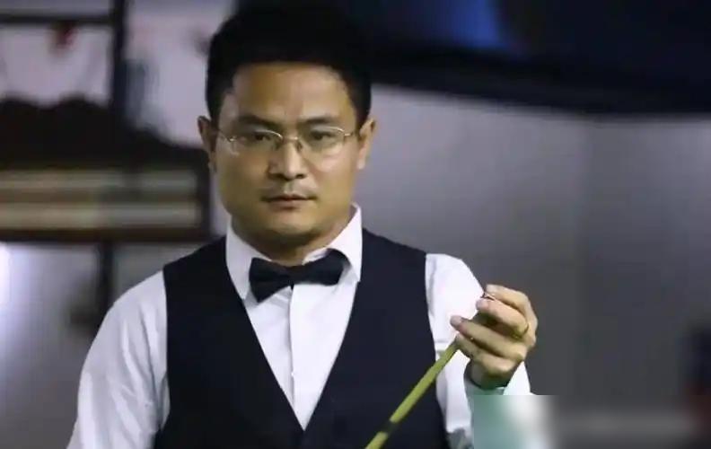 许医尘幸福来得太突然

北京时间12月11日凌晨，2025年斯诺克单局限时赛第一