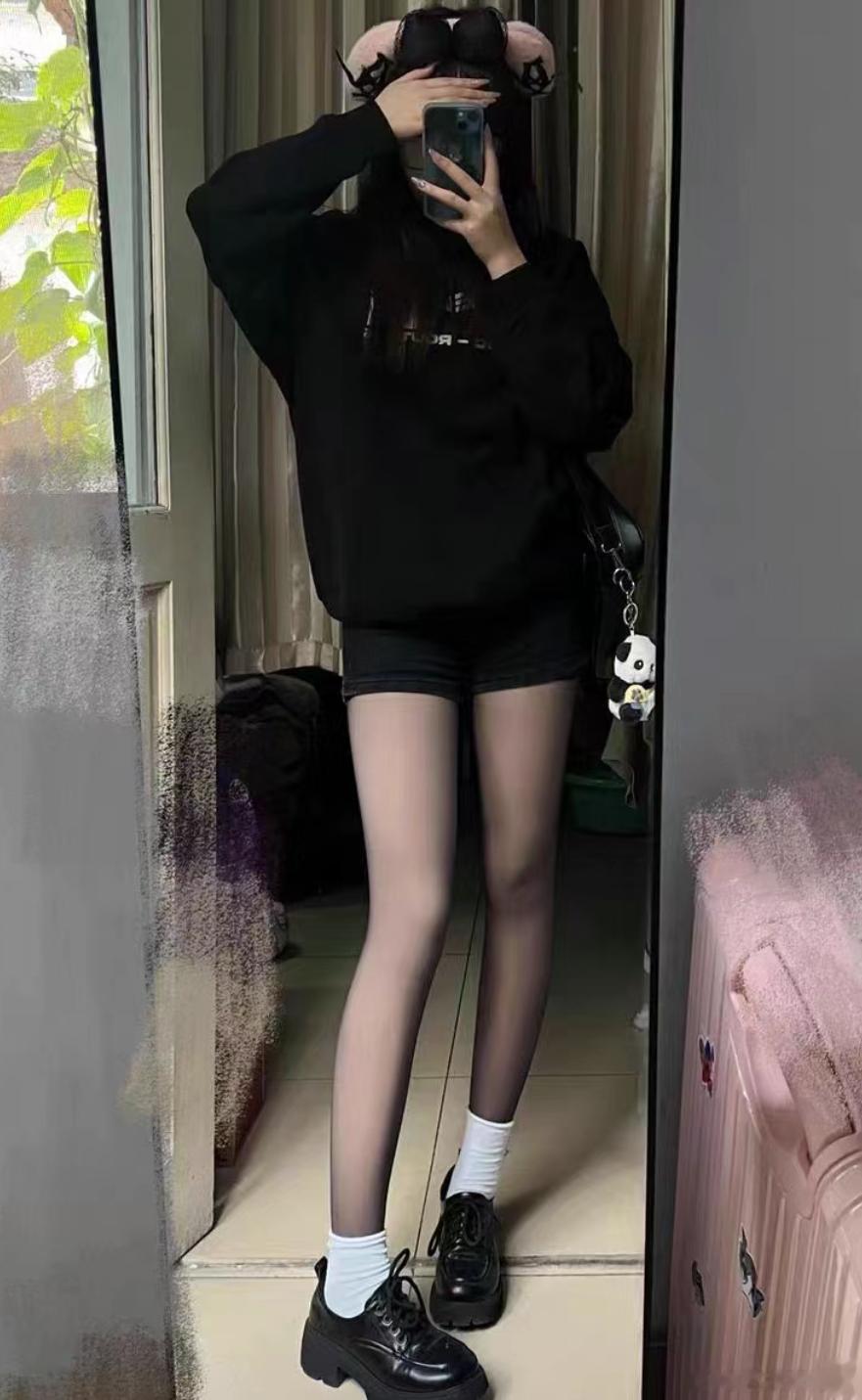 睡不着的你在想什么[羞嗒嗒] ​​​