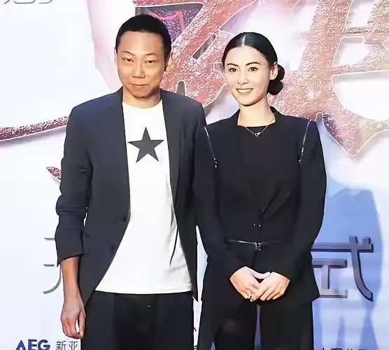 张柏芝和前经纪人余毓兴的官司捋清楚了，张柏芝被坑得好惨。14年前，张柏芝《河东狮