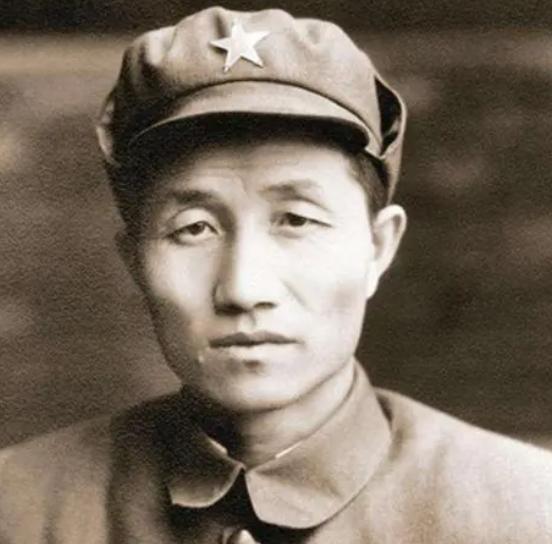 曾接替徐海东成为红二十五军军长，后任四野兵团司令员，结局却未能参与授衔仪式的原因