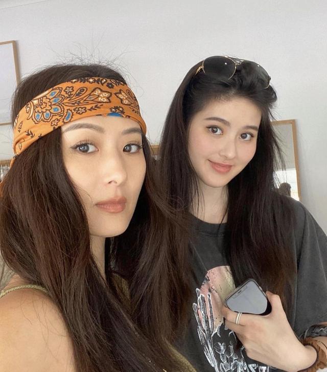 曝孙芸芸女儿未婚生子台媒曝47岁孙芸芸升级外婆！26岁女儿廖思惟澳洲未婚生子，富