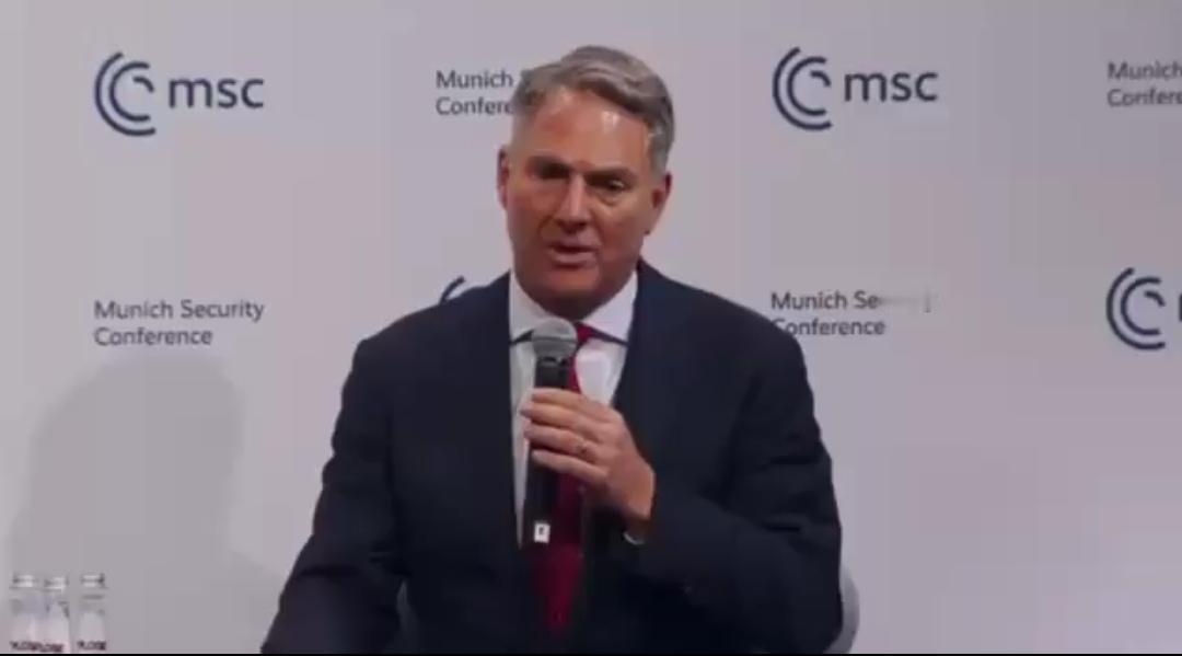 澳大利亚国防部长马尔斯就中国的军事发出警告，称这是二战以来规模最大的军事集结，而