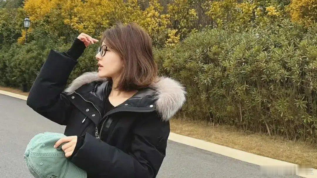 赵露思12小时ins点赞破百万 赵露思最近在Instagram发布的新视频，短时