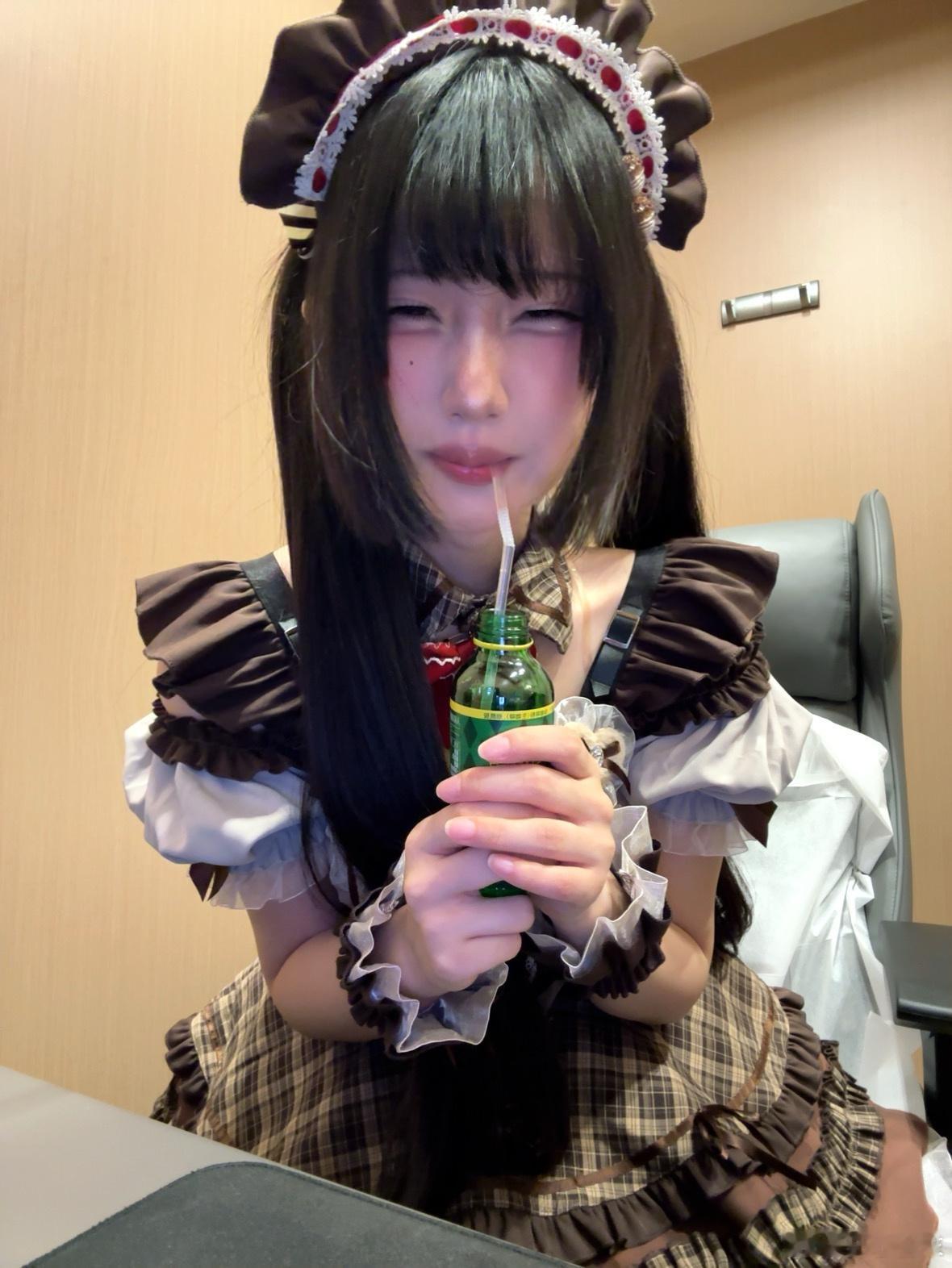 想说喝个精力饮打游戏会更专注一点差点没把我酸撅过去 ​​​