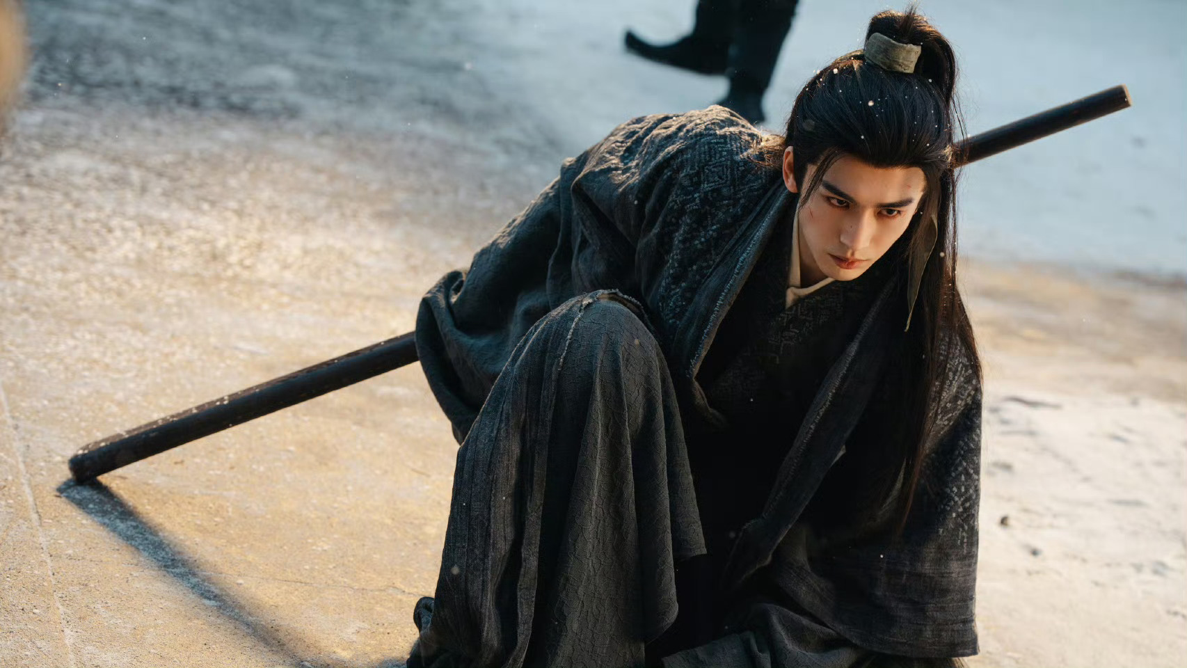 好一个美强惨都去看逐玉张凌赫九个枕头的腿长含金量