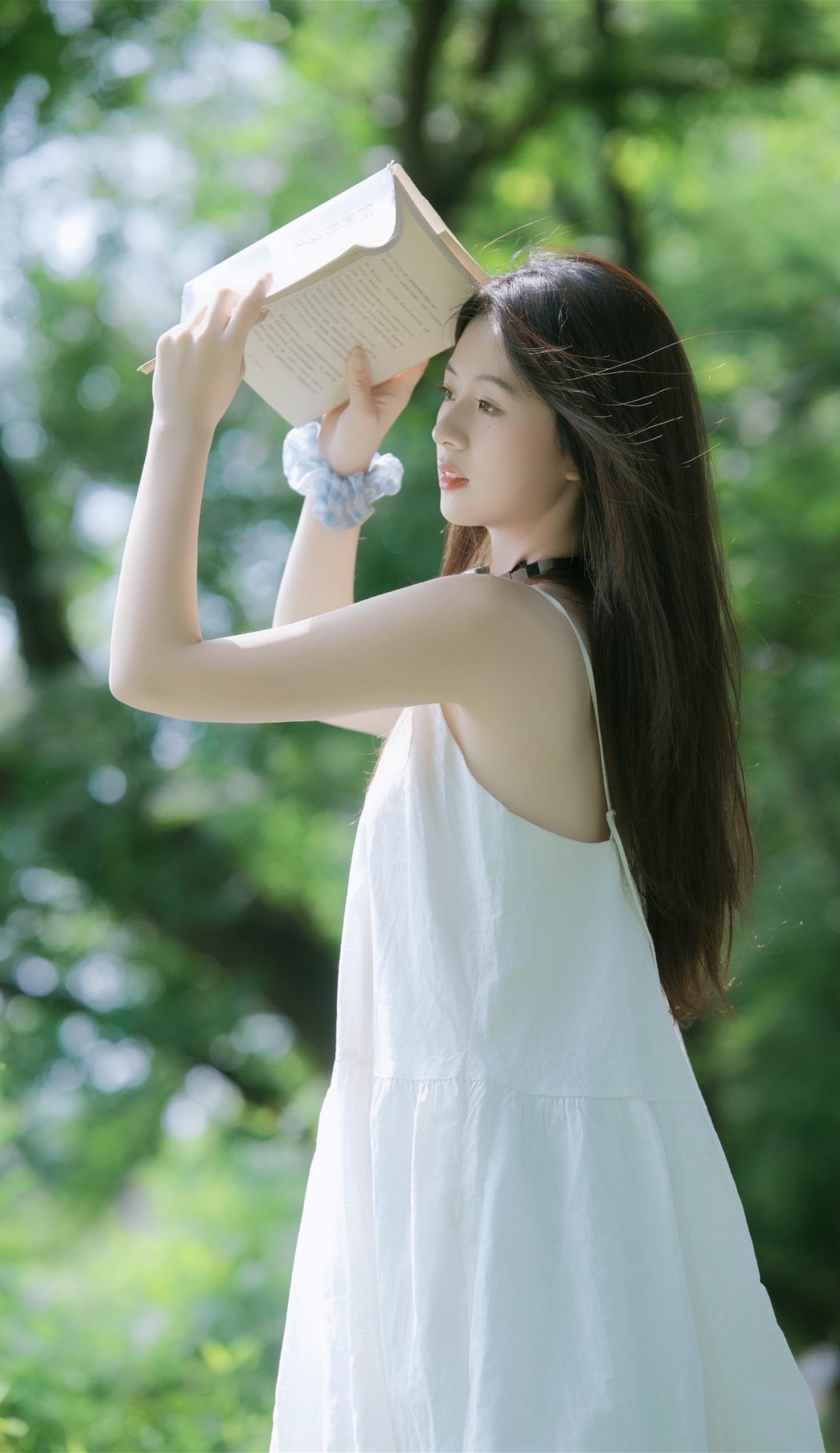 “杜松混合茉莉的风”