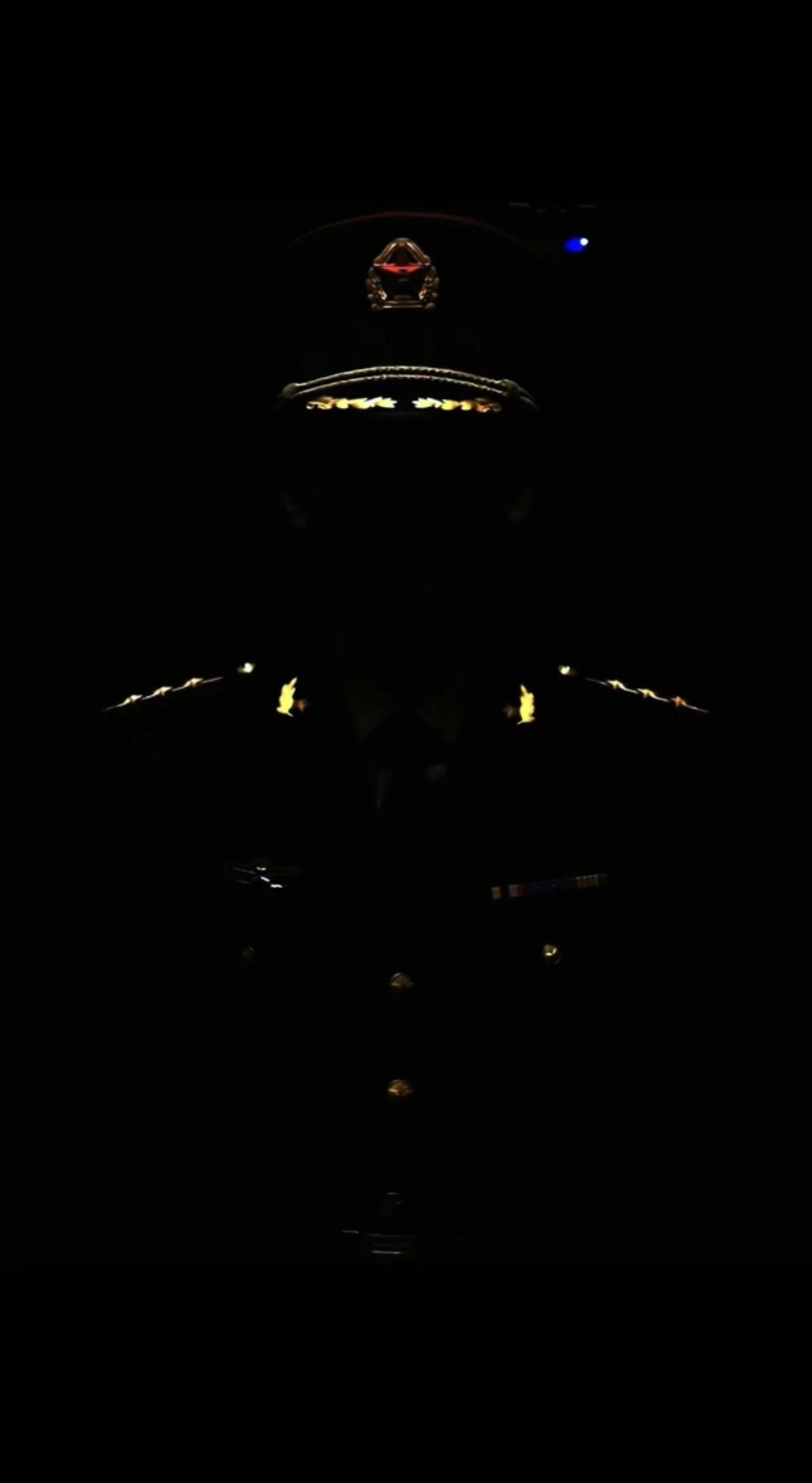 听党指挥，能打胜仗，作风优良