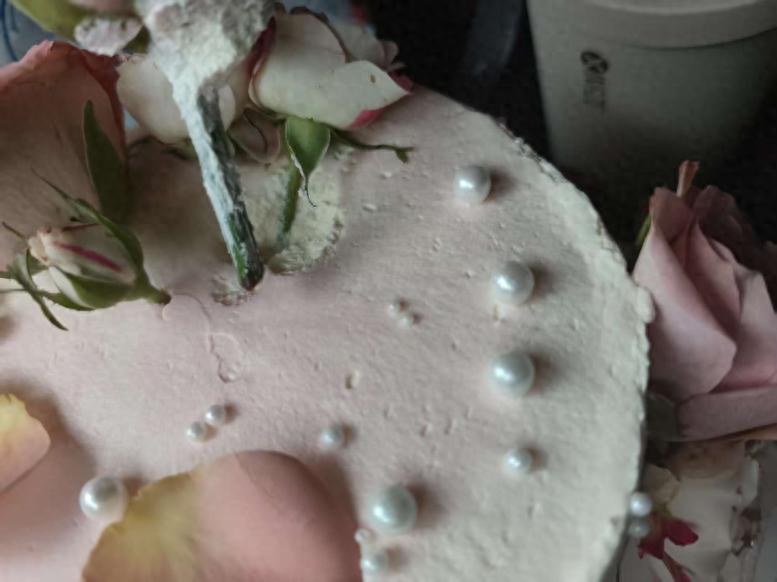 国家市场监管总局开出35.97亿元的天价罚单，把包括美团、京东、饿了么在内的7家