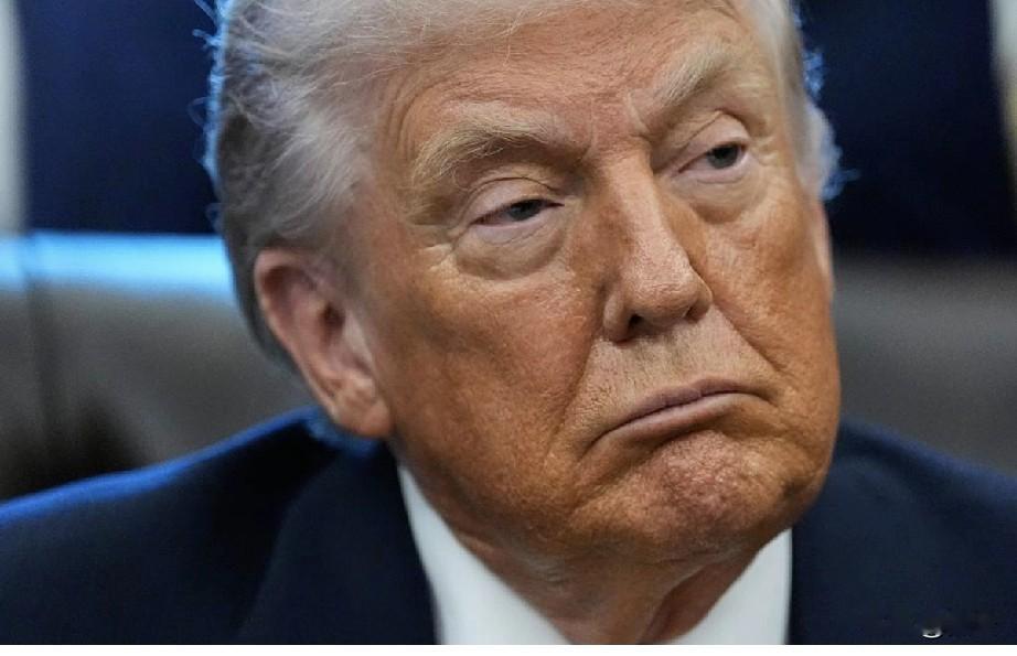 死缠烂打！特朗普通话北约秘书长 硬要霸占格陵兰岛
 

 
1月15日塔斯社消息