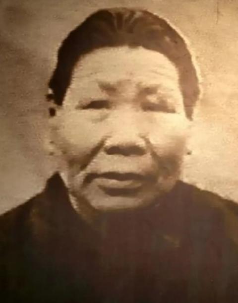1941年，山东哑女明德英以乳汁哺救八路军战士庄新民，44年后，62岁庄新民归来