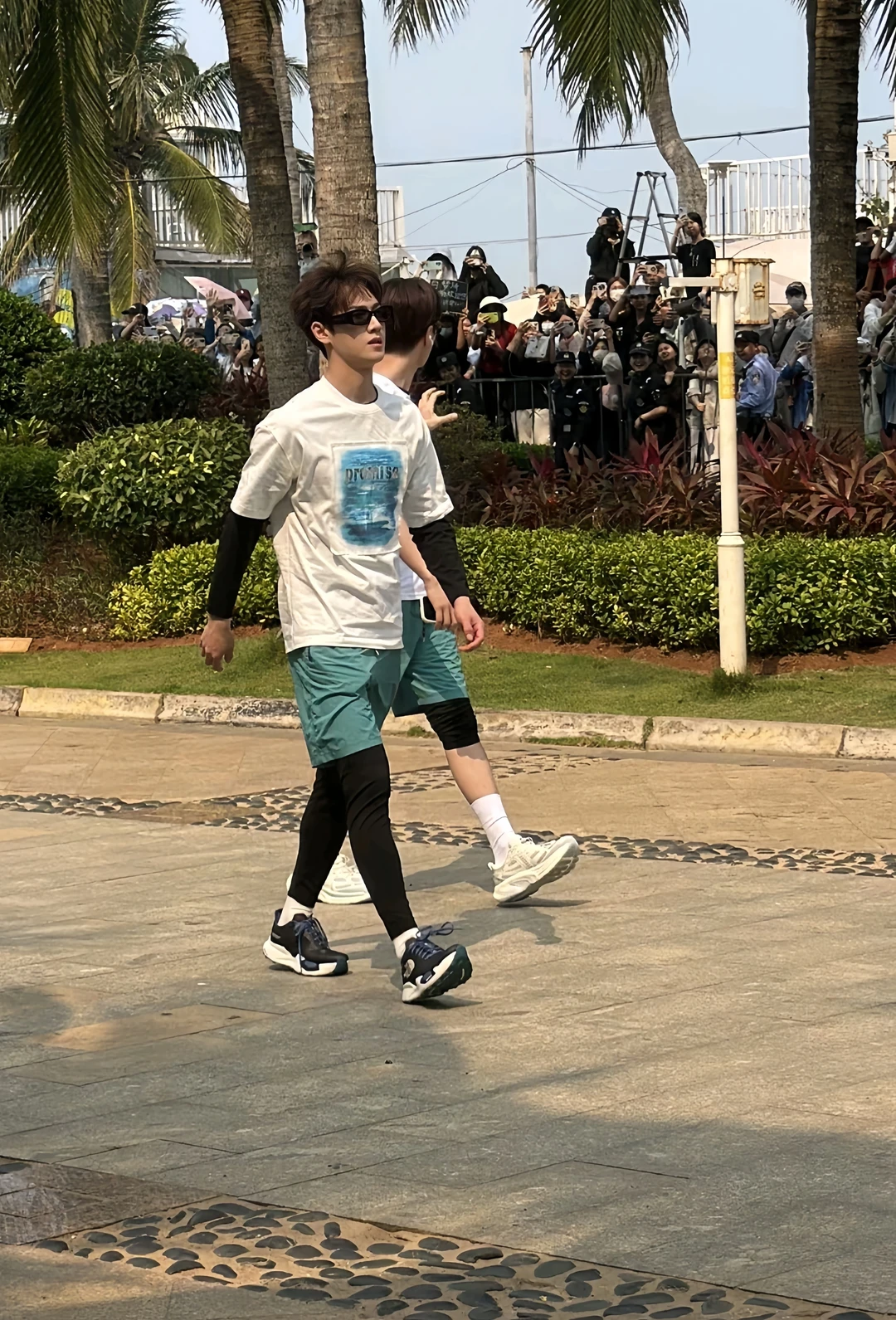 小林，小林，李昀锐