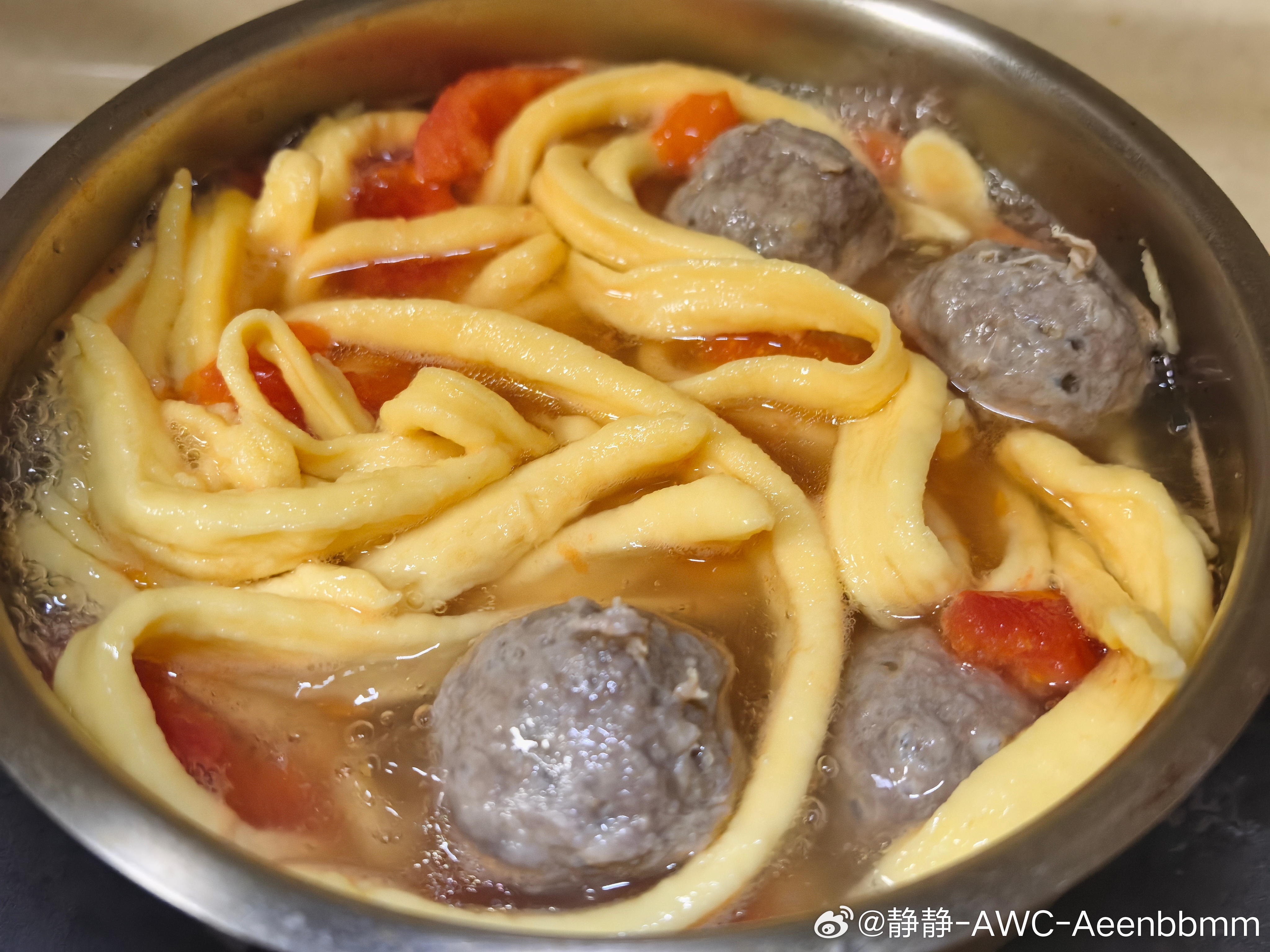 早上好呀晚上10点多睡觉早上5点多起床看时间这么早突发奇想 做面条按照儿子给的配