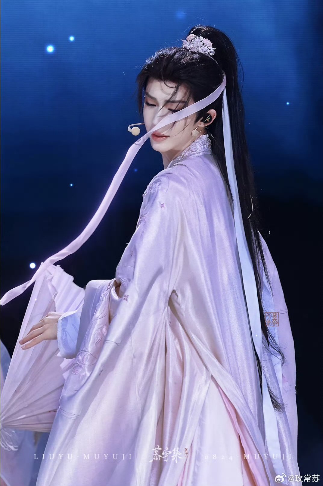 抽象和国风都是刘宇的舒适区我来到你的家乡听完婉转的戏腔再循环魔性小曲，来回切换的