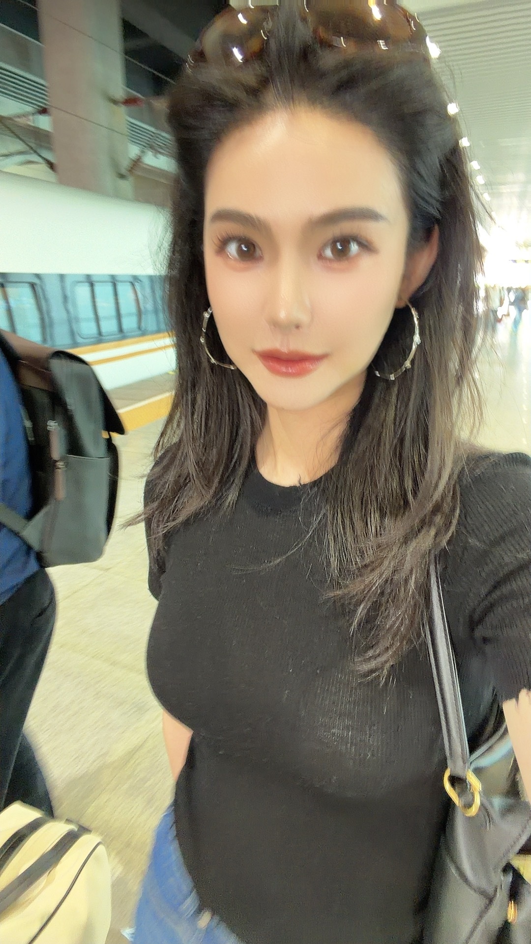 🚄去北京啦！！！胖豆已经瘦了5斤了，是不是感觉鼻子眼睛更立体了 合肥·合肥南站
