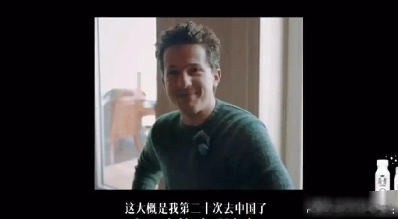 湖南卫视的《歌手2024》真的是杀疯了，上次请来了亚当，这次居然请来了断眉。亚当