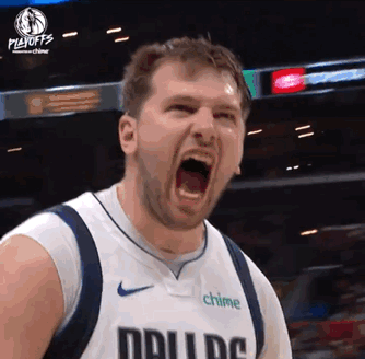 侠克船！大比分1-1。以下克上，回到主场独行侠优势凸显，快船遇到麻烦了。
在刚刚