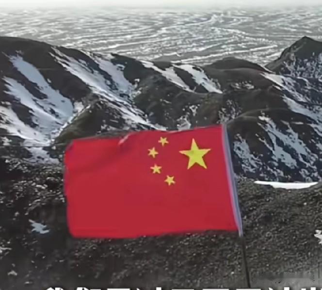 我高中时候，部队来我们学校招飞行员，我眼睛近视没过关，我有三位同学招飞成功，我一