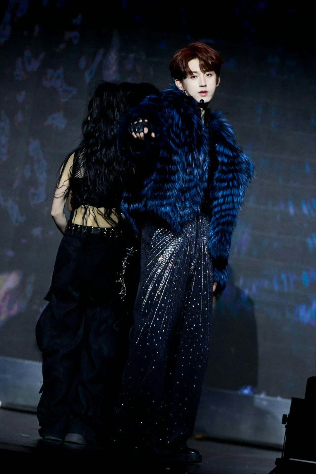 郭俊辰会扭就多扭 郭俊辰会扭就多扭点！这见面会的舞感绝了，扭胯摆腰每一下都精准踩