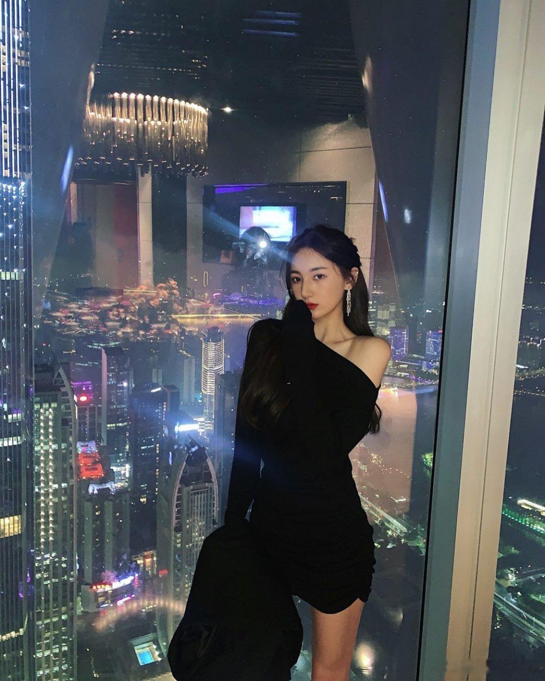 ⚫️ 