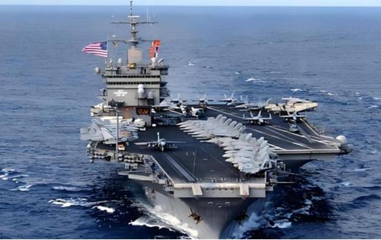 美国扣押香港油轮，中国该不该“抄作业”，拦截对台军售？
 
巴巴多斯以东的海面上