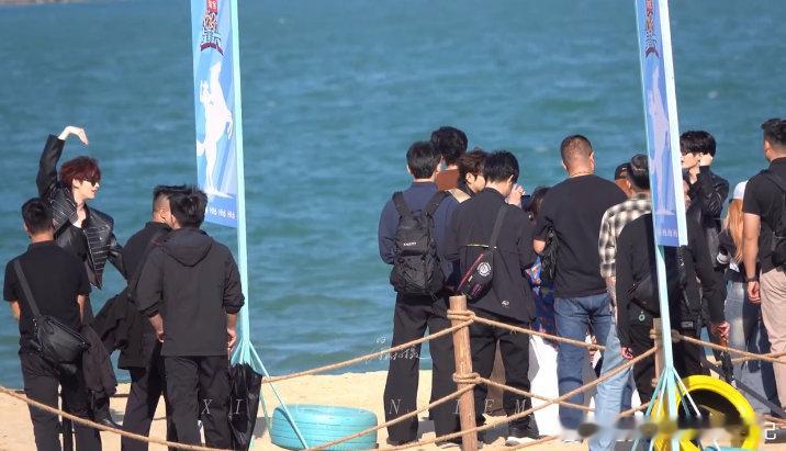 丁程鑫冲刺式比心 你好星期六 你好星期六全员团建路透 海口团建路透来咯！候场间隙