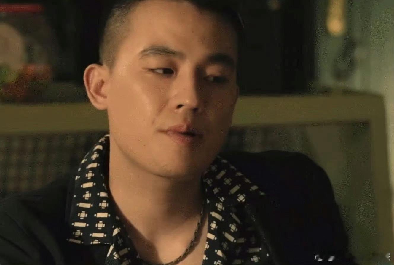 欧豪的戏路是条条大路欧豪演技版图杀疯了！每条戏路都是硬核突破，年代战火悬疑罪案，