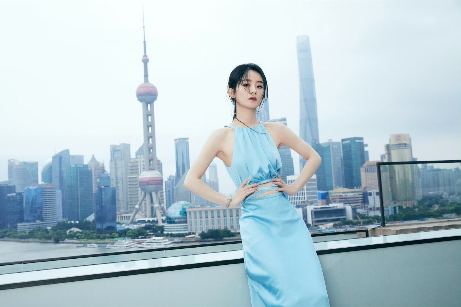 赵丽颖 zly赵丽颖出道二十周年 zly二十春秋同伴颖,万里乘风且徐行＂没有横空