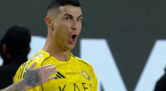 C罗1年轰40球，职业生涯第14次，反超梅西
在2025-26赛季沙特联赛第11