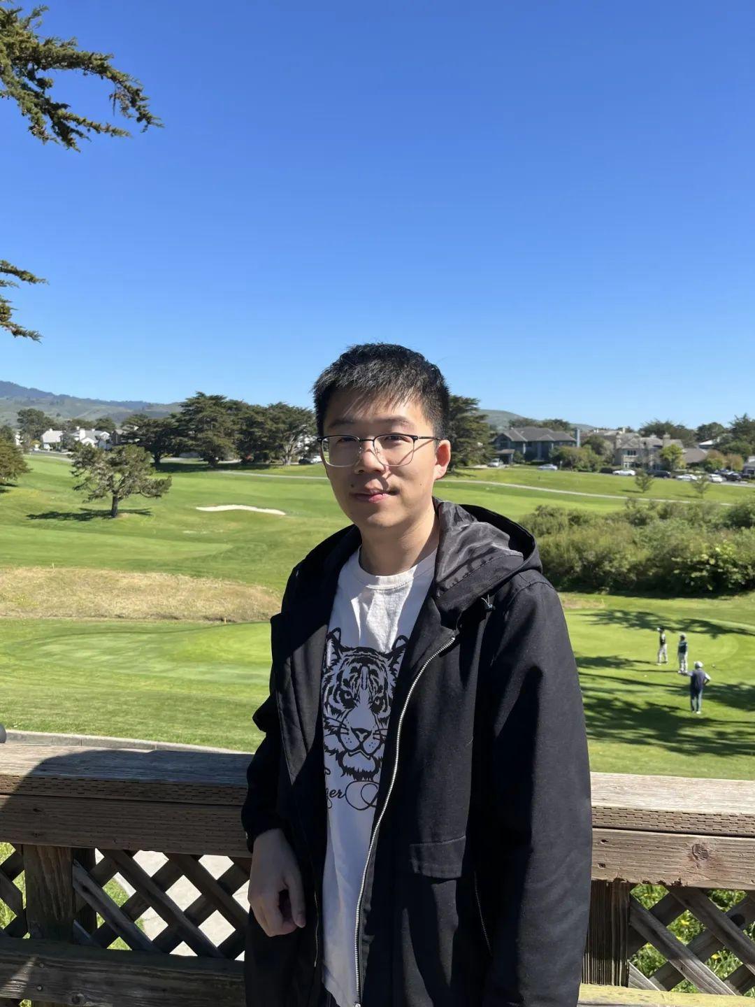 武汉大学博士郑卓一人斩获24万元奖学金，并入选全球前2%顶尖科学家榜单！11月1