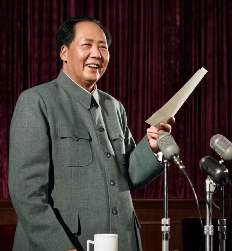 毛主席70年前的“强国预言”：2030年前后超越美国！
 
很多人都听过一句话：