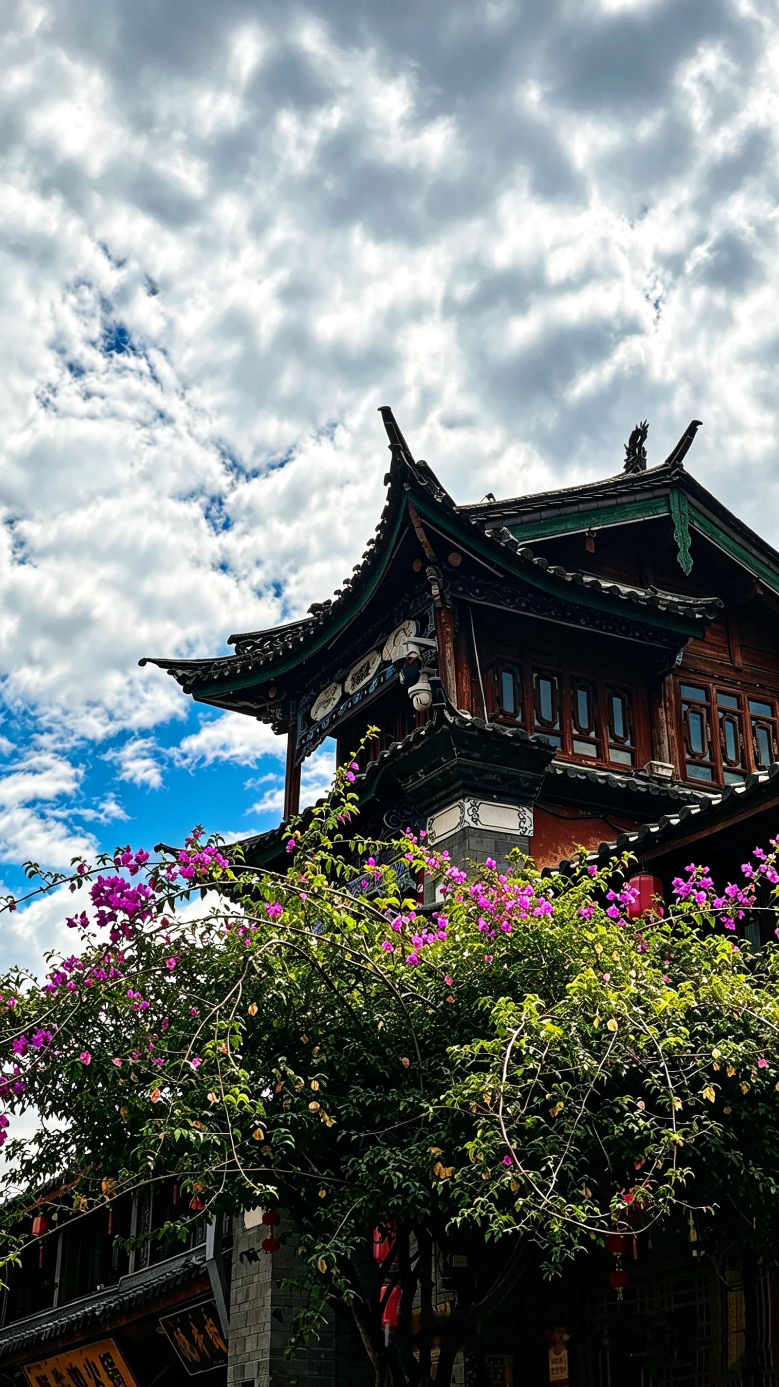 这么多年走下来，对比云南不少古镇，丽江古城确实更经得起时间考验。配套成熟，一年四