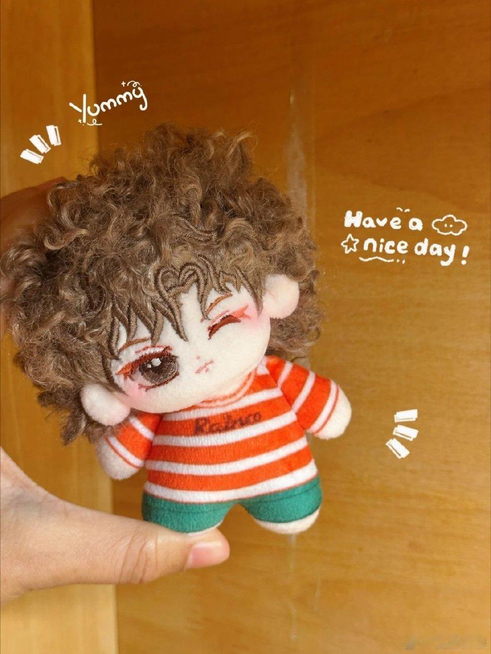 同借图收一个肖宇梁的卷卷娃！好可爱啊