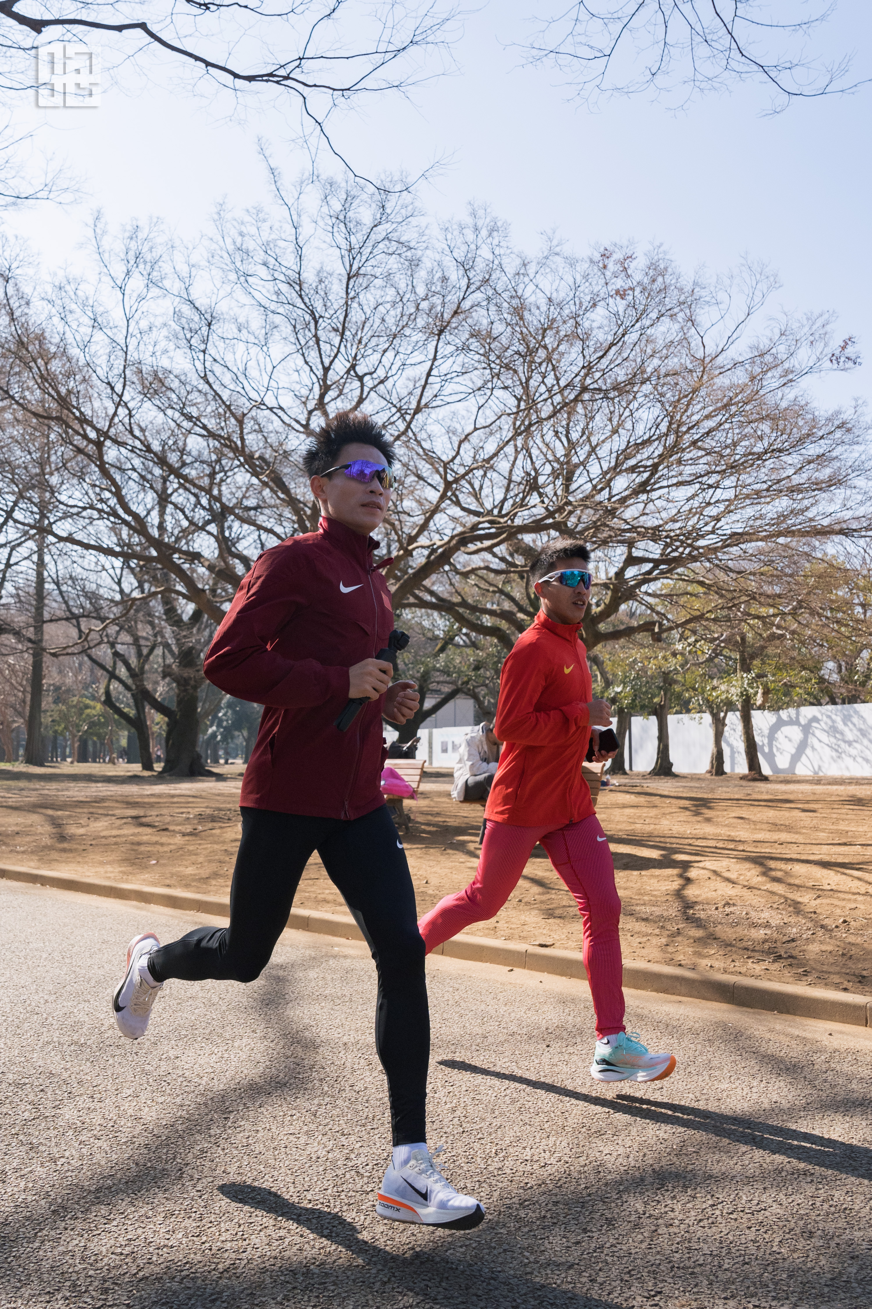 吴向东在2024年稳中有升，他的生涯最佳2:08:04同样在日本跑出，在巴黎成为