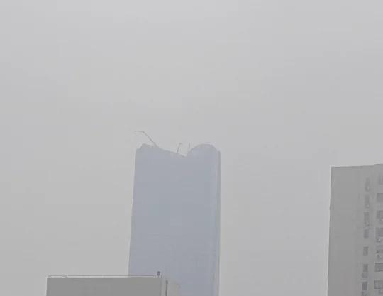 上海这空气还良呢
有没有感觉上海这两年空气质量明显变差了
天气即心情 上海天气 