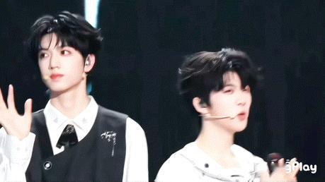 我真是受不了🎀老嫂子了，谁敢看这是在干嘛？ 