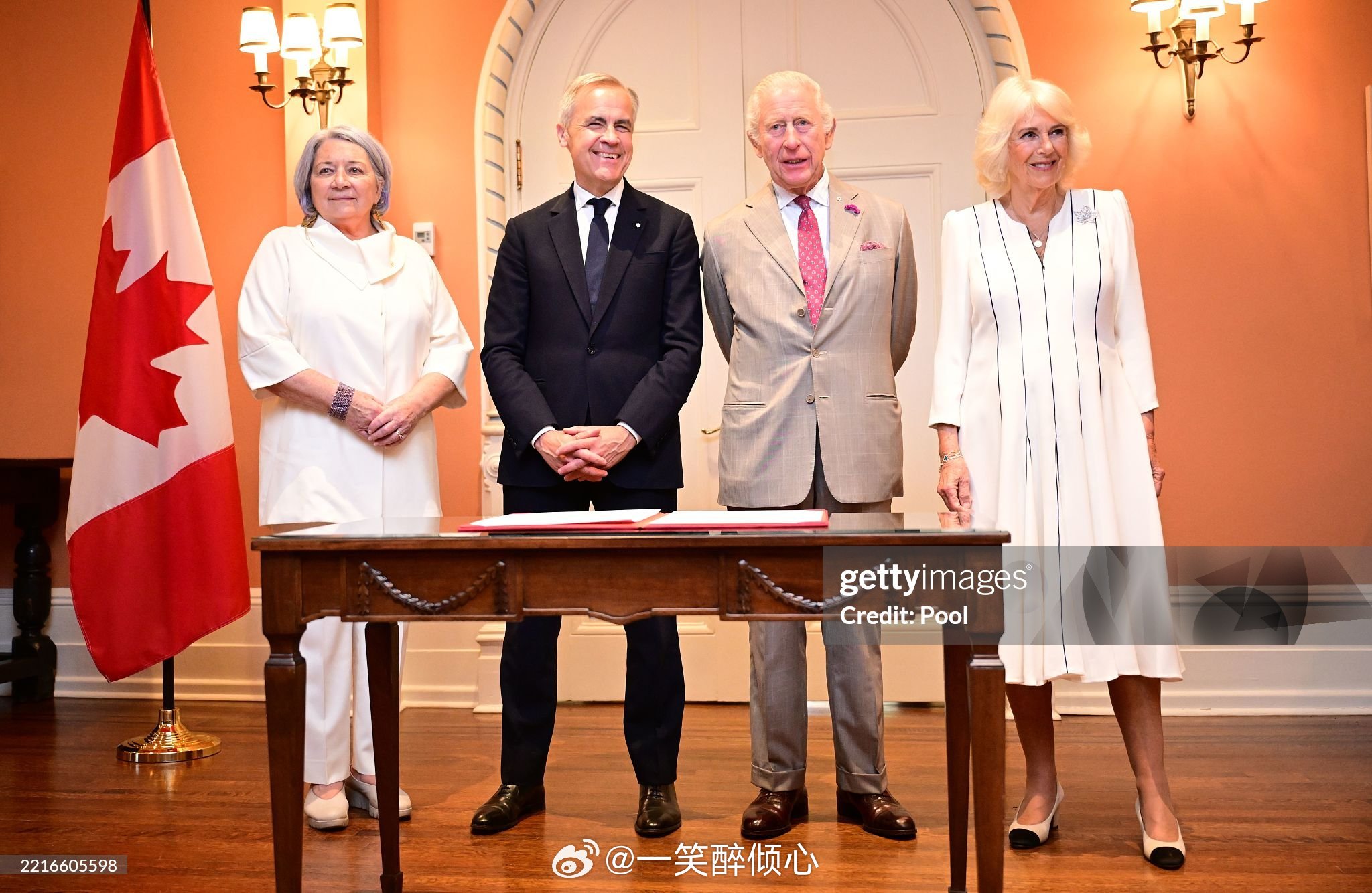 英国王室[超话]  2025年5月26日，查尔斯三世和卡米拉王后在加拿大渥太华的