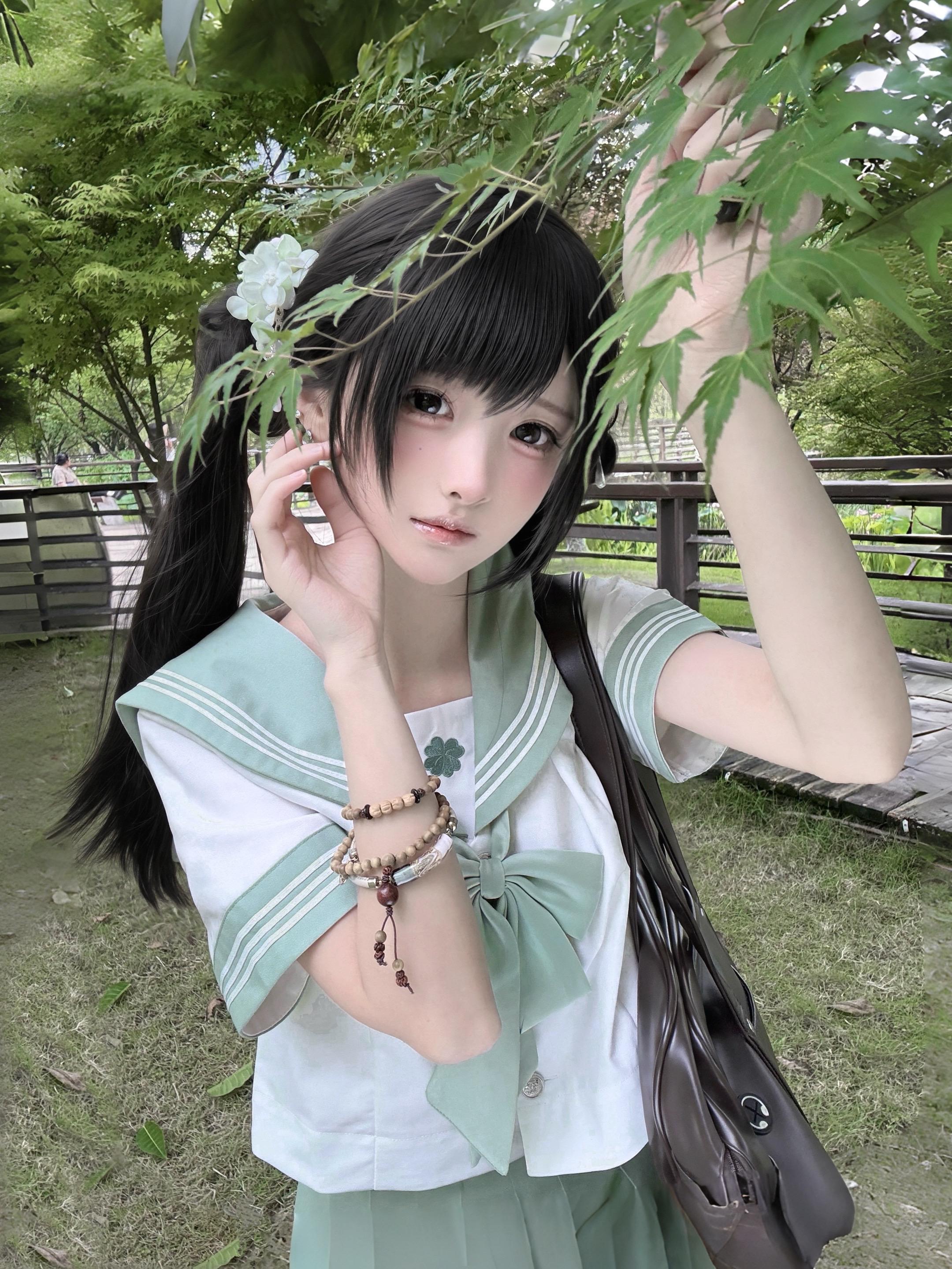 也许思念是潮湿的木质香。