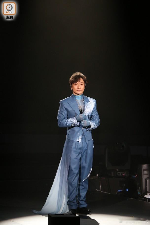 歌手方力申昨晚（15日）在紅館舉行一連兩場《最佳時間》演唱會，全晚有多組嘉賓，率