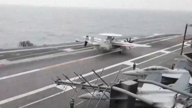 凤凰新闻【美媒爆美军最早周六攻击伊朗，伊朗密集加固敏感军事设施】据凤凰卫视援引美