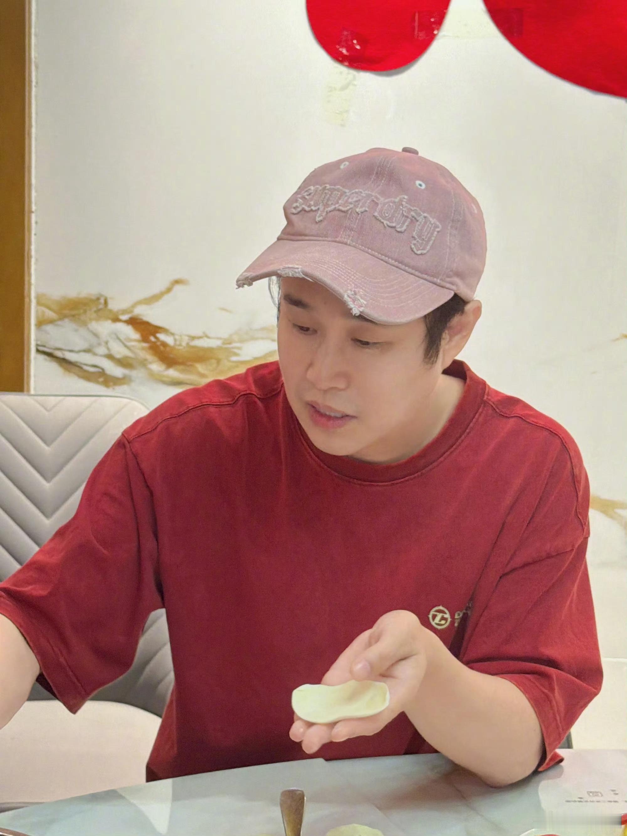 小沈阳长文回应上披哥终于等到小沈阳上披哥了！！！！能听到小沈阳多留一些舞台真的很