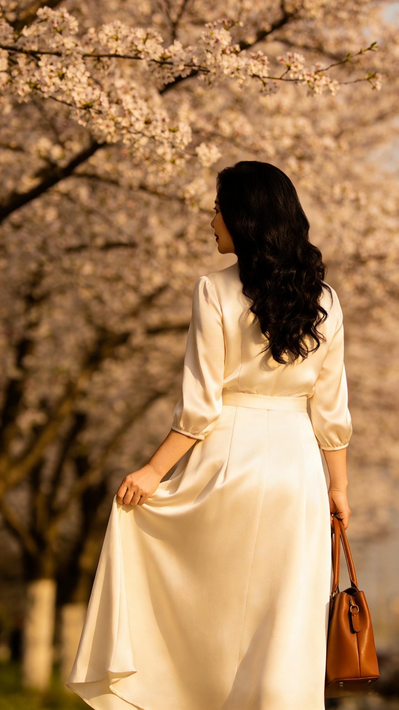 性学专家说：
“为什么男人和你吵完架，还要过夫妻生活？不是他忘了刚刚的争执，也不